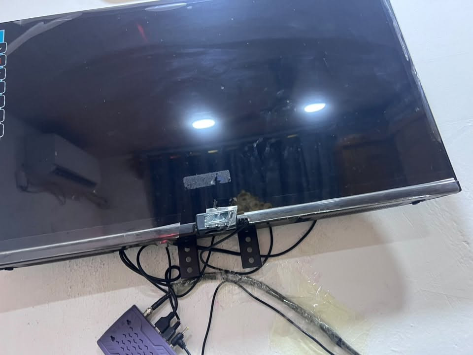 ‏سلام عليكم شباب بلازمة حجم 32 السعر خاص شغالة جديدة مكاني نهروان رقمي بي بي بالواتساب￼***********
