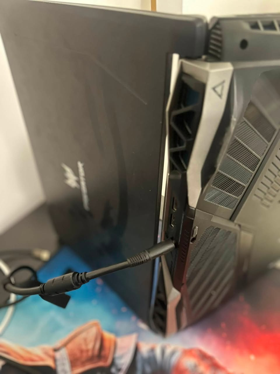 لابتوب للبيع ايسر بي اديتور هيلوس 500 حاسبه قوية كلش
Ryzen 7 
ram 32 gb
vga  RX 56 series 8gb 
سلوت هاد m.2 عدد ٢ 
hdd ايضا سلوت 
ملاحظه سلوت ثاني بي اشكال لو تفعيل لو بي مشكله هاردوير 
حاسبه نظيفه قوية من ناحية العاب مونتاج شغل هندسي 

مكاني بغداد 
السعر 
850
***********
