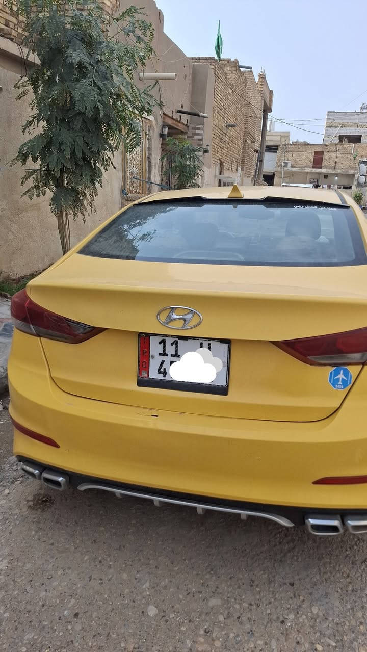 السلام عليكم
#النترا 2017 تكسي
السياره وارد امريكي داخله كلين ليبل واحد  رقم  بغداد بسمي 
مكينه 2000 دوش  المرغوب كير at   
(بيها منضومة غاز 60 لتر) 
تبريد ثلج  حداديه خلفي وامامي  جدد
مصفره من كلشي  السنويه لـ 2028
مكاني (ميسان_ العماره) 

 مسويله ادامه كامله بلكات ونوزلات  يعني بالعافيه ع الياخذها. 

#ملاحظه( بالعراق بيها بارد وتعديل بالصور مذكور) 

 #السعر  123 وبيها مجال حگ الجيه. 

(تفاصيل اكثر اتصل) 
***********
