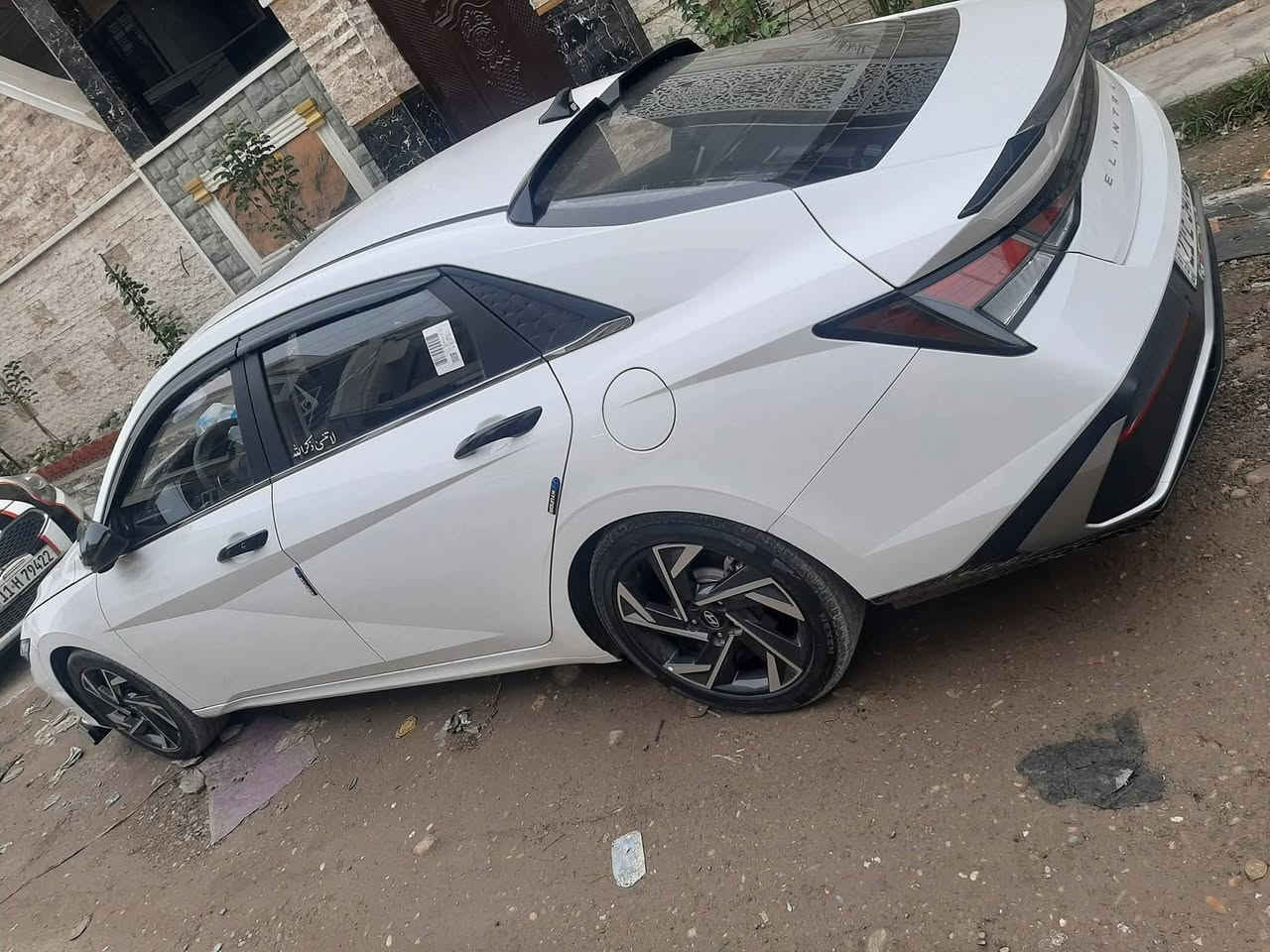 للبيع موديل ٢٥ بحالة الزيرو ماشيه اربعه الف رقم سليمانية باسمي تحويل ثاني يوم فول مواصفات مكفوله كفاله عامه من كلشي مدوشم الكاعيه وعليه سستم كامل سبايدرات ٢ ويدات سود للبيبان وكفرات سود للمري الجانبيه والمطريات هم شادله وشاد لحيه للدعاميه الاماميه والخلفية السعر 152 وبيه مجال بسيط رقمي *********** غير متواجد على الفيس
