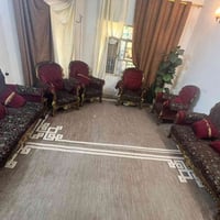 تخم • ١٠ مقاعد