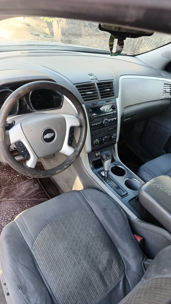 سيارة شوفرليت ترافس ٢٠١٢ بيهه ثلاث قطع صبغ ابيع احزام  تحويل مباشرة سعر  ١٠٠ بيهه مجال بسيط عنوان واسط الصويرة ***********
