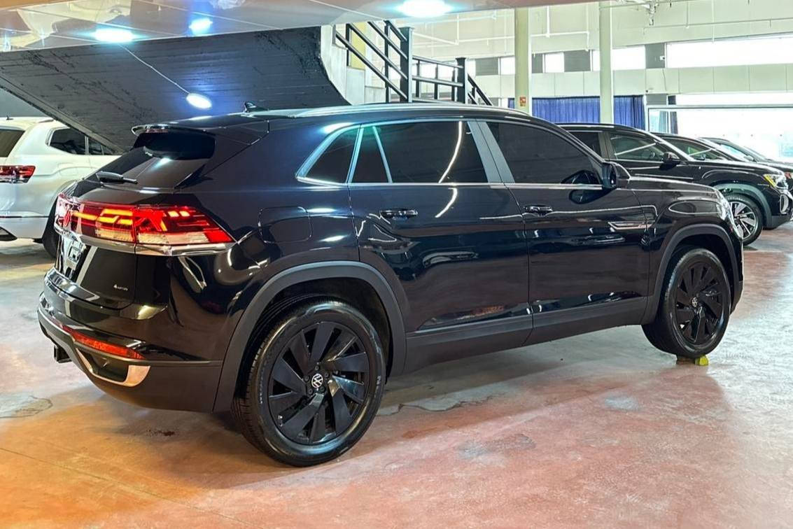 ڤۆڵگسواگن ئەتڵەس کرۆس سپۆرت 2024 مواسەفات SE 4mation  
دەبڵ اکسل
پانۆڕاما
شاشە گەورە گێچ ئەلکترۆنی
کوشن جڵد و کارەبا و هیتەر
بەسمە و شەخال
سنوق شەفت 
زۆر مواسەفاتی تر 
سەیارەکە تازە و جوان  و بێ کێشەیە 
کاتییە و ٢ مانگی لەگەڵە
هەموو گیانی بەشەرت 
چاملخ و نیو بۆنیتی بۆیاخە بێ ناو گرتن 
بەس ئێرباگی سوکانی تەقیوە 

سـعـر : لە کۆمێنت داوابکە ڕاستەوخۆ بۆت دێت 📥 

گێر و مەکیەنەی بەشەرت 
هیچ کێشەیەکی تێدا نییە 

ژمارەی خاوەنەکەی 
***********
