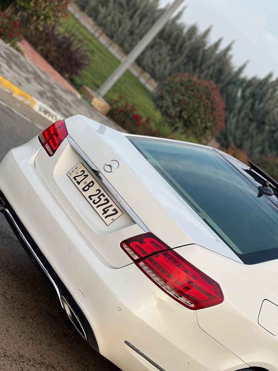 بسم اللّه الرحن الرحيم
Mercedes benz___ E-200💥💥💥

موديل 2015

ماشييه80 مايل حقيقى

وارد المانى ظمان دولى وكلين تايتل بس بيها قطعه وحده مصبوغ بدون حادث بدون دواخل و بدون ايرباك شرط فحص

والباقى مكفول كفالة عامه

مواصفات فول فول 1/1 ( بانوراما - كشنات جلد - كشنات

هيتر - كشنات كهربائى - خمس بردات - رادار امامى و خلفى - حساسات امامى و خلفى - لايتات زينون و ليد - و بعد بيها هوايه

مواصفات ...)

كير و المحرك مامفتوح ومابى اى خلل وصوت ومكفول

من كلشى

كل سيرفات امسويلها من شريكه BCM و مابى دينار مصرف الدهن محرك و هايدروليك كير وتايرات جديده امبدل يعنى دينار

مصرف مابيها كلشى على وظع الشركه

مكان سياره كلار ———

***********

