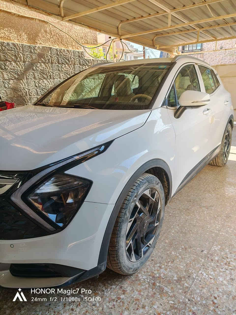 موديل 24 ماشية ١٥ الف كم مكفولة من اي شي وباسمي رقم مبايل *********** سعر ٣٥ وبيه مجال
