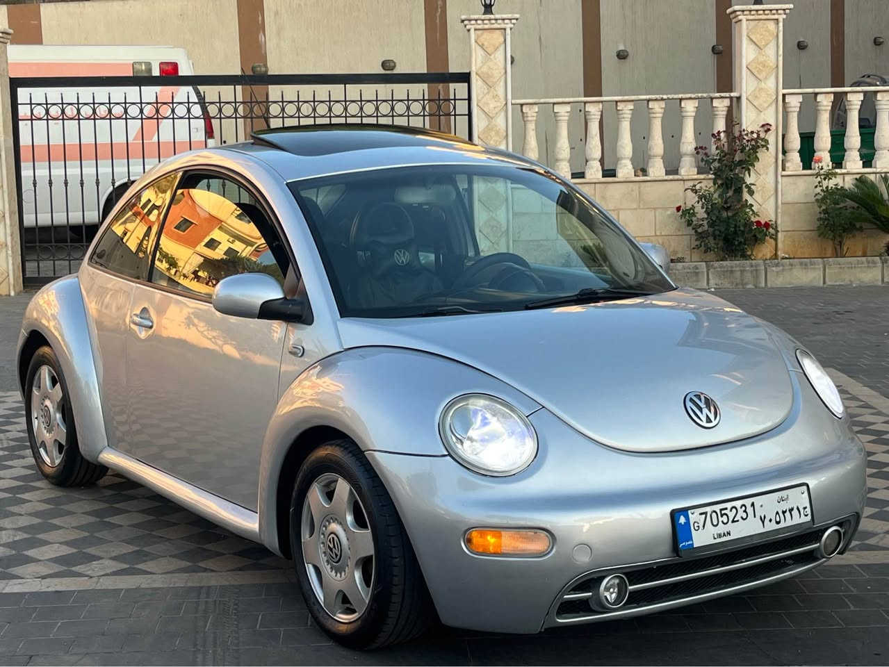 70343010
سعر:2950$
For sale VOLKSWAGEN BEETLE GLS MODEL 2001 
سيارة موتير فيتاس ميكانيك سوبر نضاف وجيب لميكانيك لبريح راسك يفحص وعكفالة ماشية ٢٠٠ الف داخلية خارجية سوبر خامية اربع دواليب نضاف ازاز كهربا مرايا كهربا فتحت سقف مكيفة مكيف تلاجة قفل مركزي سنترال الارم واجهة اكزنن ادوية اشارات ستوبات كهربا كلو شغال ١٠٠٪؜ سبير مفتاح جنط عفريت مع تفاي الاورجينال صالون نضيف ميكانيك توب دعسات جداد زيت وفلتر جداد سيارة بيت لحمدلله صفر اعطال وضربات كاملة ما ناقصة شي سيارة بيت مسجلة مسكر ميكانيك مع تأمين بعمل صك بيع فورا بإسمي سيارة.
ملاحظة: ما بيع تجار ويلي بدو يدق ويتسلا ما يدق جدرا, الشوف


**إذا كنت صاحب هذا الإعلان وتريد حذفه لأي سبب، رجاءا أرسل رسالة إلى الدعم الفني**