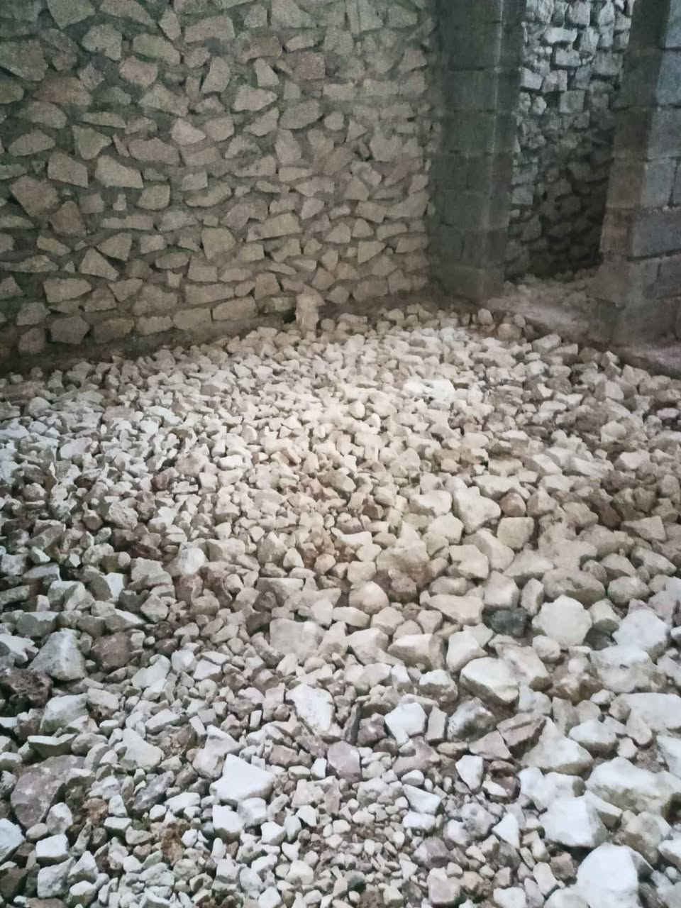 السلام عليكم 
يوجد كادر حفر رصف صب ناعم خشن 
حديثه نواحيها 
تنصيف بيوت حفر رصف حدل صب بيوت بيتونات صحيات خارجيه رباطات نكر صحيات نقل تصعيد مواد 
الي يحب نصبله يتفضل خاص او تصال ***********
