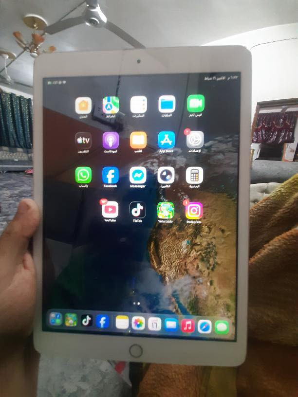 سلام عليكم ايباد 8للبيع السعر 150 وبي مجال مكاني مشروع المسيب  رقم***********واتساب
