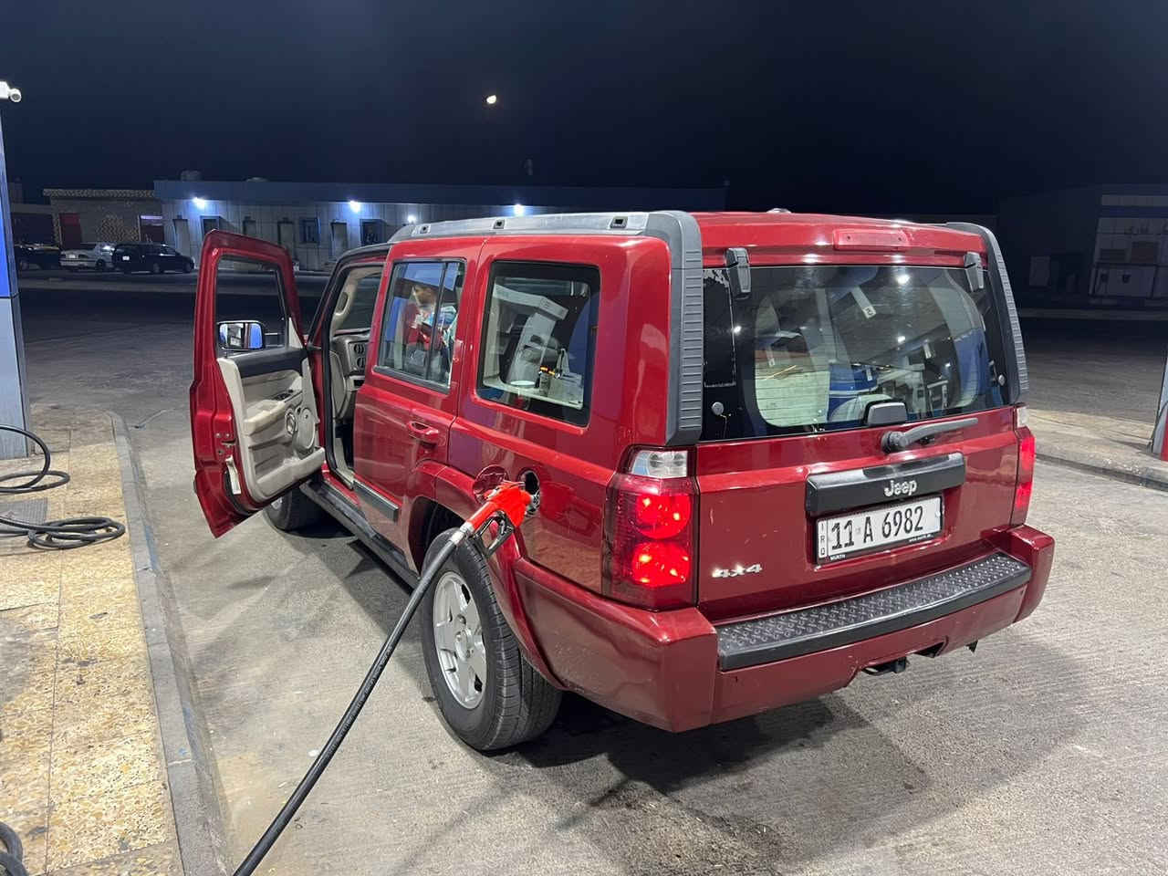 ســلام علــيكم
جيب كوماندر 2007 تريل راتيد
بيع او مراوس حسب القناعة
السعر 110 قابل للتفاوض
فول مواصفات
سياره كلين ماعدا صبغ الجاملغ الايمن الامامي
محرك 3700 ( 6 سلندر )
كير محرك 
كهربائيات وضع شركة بدون اي جطل 
داخل بيجي جلد نظيف جدا 7 راكب
تبريد 3 قطع 
كشنات اماميه كهرباء + تدفئة + خزن ميموري
سكليتر كهرباء يصعد ينزل 
3 فتحات بالسقف
طخم تاير جديد
حداده جديده
منظومة زينون بجم كامل من بروجكتر للايتات
موقع السيارة كربلاء
***********
***********
