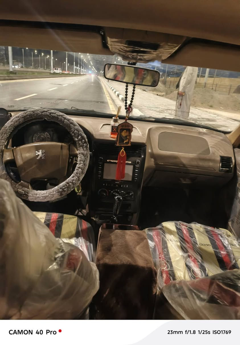 السلام عليكم
سياره بيجو اكد
موديل ١٦
السياره جاهزه خير من الله
مكينه وكير فول
حداديه طك الفلين كله جديد
دشبول الحديث
كشنات جدد تغليف
تحكم دبل اشاره
رقم المبايل ***********
السعر ٤٠ وبيه مجال قليل 
وترهم مراوس
