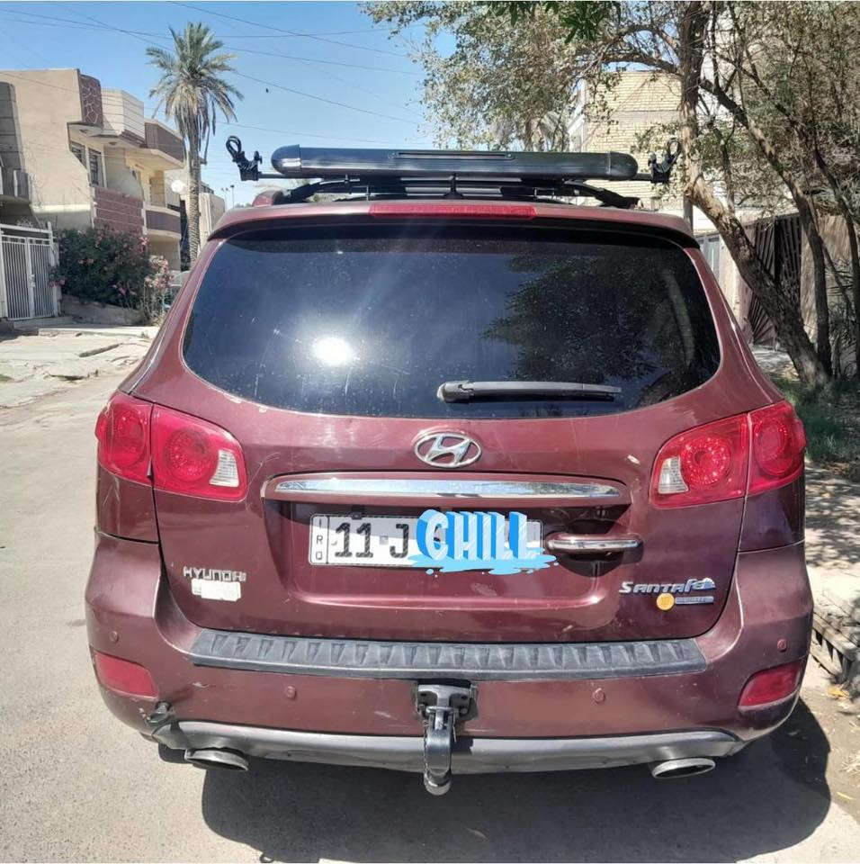 السلام عليكم
هيونداي سانتافي للبيع تفاصيل تواصل عل رقم  واتساب أو اتصال مكاني بغداد 
***********

 Hyundai SantaFe
هيونداي سانتافي
الاستيراد : وارد أمريكي
سعة المحرك : 3.3 /6سلندر 
الموديل : 2008
اللون : احمر ماروني 
المسافه المقطوعة : 264 km
المواصفات :-

الداخل بيجي مع صاج
تحكم ستيرن جهتين 
فتحه سقف سلايدروف 
مقاعد تدفئه مع مقعد السائق كهرباء 
7مقاعد ،سبعه راكب 
كروس سرعه
شاشه أندرويد 
كاميرا خلفيه 
سستم سماعات انفنتي
