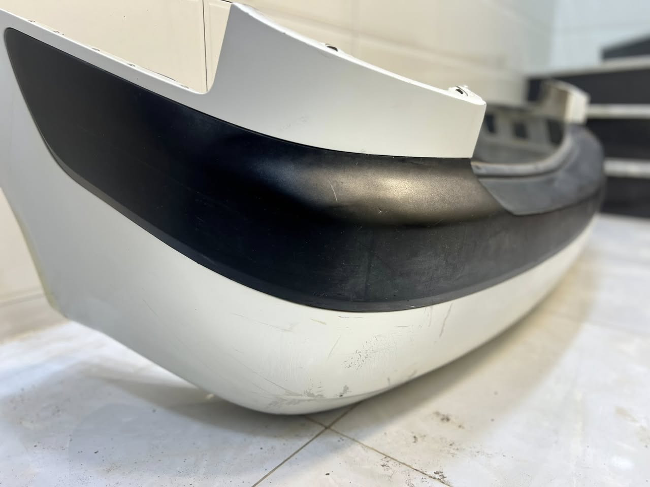 السلام عليكم
من رخصت الادمن المحترم
دعاميه خلفيه كيا ريو 2008
دعاميه اصليه نظيفه 
السعر 40الف 
العنوان بغداد الشعب 
***********
