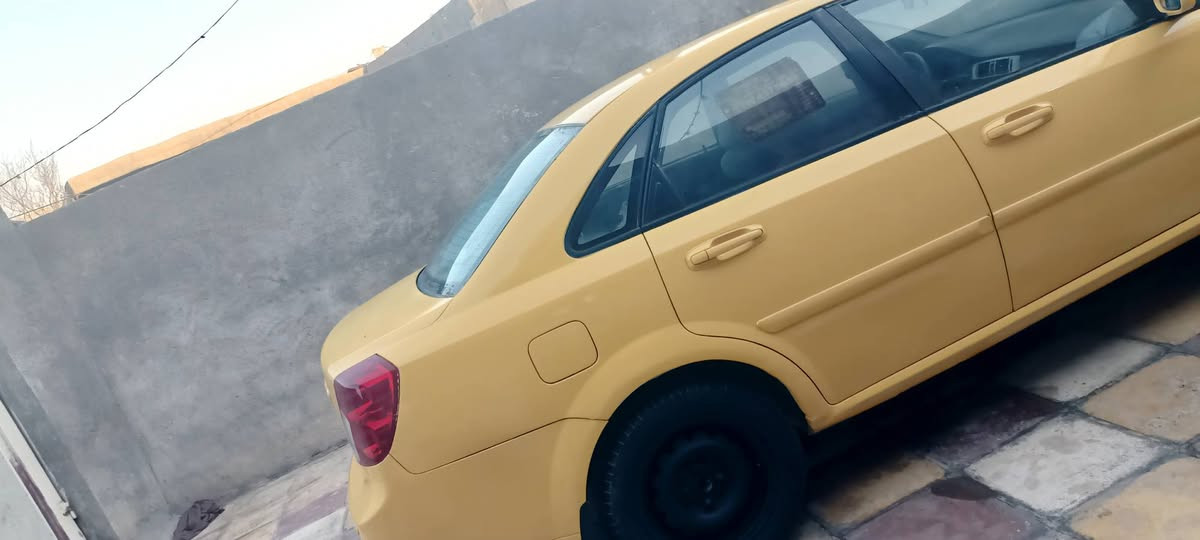 اوبترا 2011شريكه عامه (ابلاد صفراء)
رقم بصره امصفره هيه اوقرامات تحويل ثاني يوم 
كير+محرك جدد مكفولات 
حداديه 💯% تخم تاير جديد تخم ويل 
#تبريد.ثلج +شاشه تاب+سستم سماعات 
كهربائياتها شقاله من الطول لطول 
ملاحضه السياره مال جناي ممتعوبه 
السعر 53 اوبيها مجال حك الجيه 
المكان_ ذي قار _الغراف 
رقم الهاتف ***********
                ***********
