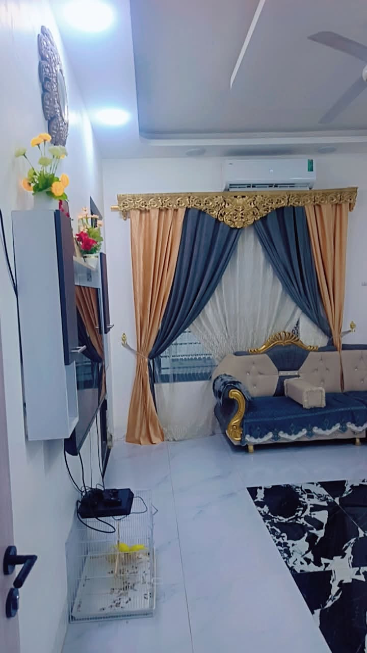 🔴دار للبيع 🔴
في حي السماح  في حي الاركان   
مساحة 100م واجهه 7م  يتكون من طابقين 
الاول /غرفة نوم وهول واستقبال  ومطبخ وصحيات  ومنور وكراج سيارة  موقع الدار علا شارع 15م  دار بناء حديث فول  ومنطقة ممتازه

مكتب ارض الفرح 
زورونا في موقعنا الكائن في حي السماح سايدين بانزيخانه المشاعل مقابل مول القمه داخل فرع شارع 20
او الاتصال على الارقام التاليه :
***********
***********
***********
