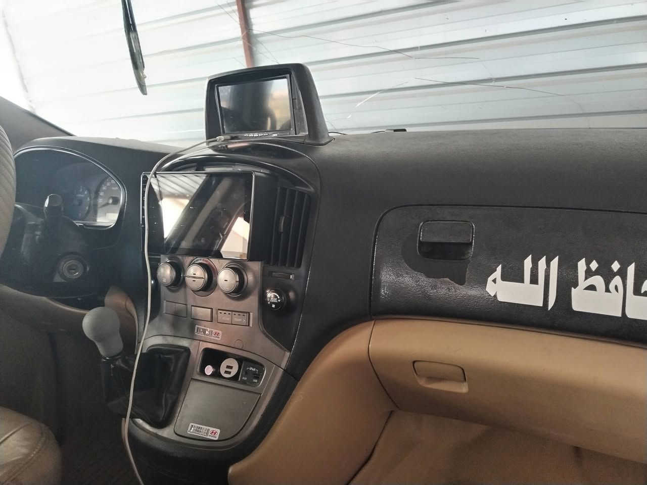 سيارة للبيع موديل 2011 مفتوح رقم السليمانية 
محرك اكسل كير كفاله كلها عده قطعه وحده
سيارة كامله على اخر حبايه سونارها موجود 
مكان ديالئ دلي عباس
*********** سيد محمد واتساب هم موجود 
خاص مفتوح 
سعر 168 وبيها مجال
