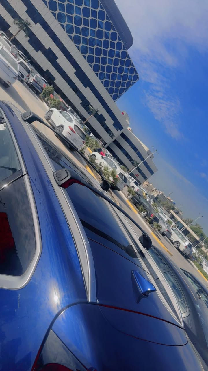 سنتافي موديل 2023 لمتدد 
18 mi.  ماشيه
  
رقم أربيل

‎كير دكم  اوتيماتك 8 سرعات

‎تشغيل ذكي ( بصمة ) ,تشغيل عن بعد ،دخول ذكي

‎شاشة Apple CarPlay, android auto 

‎  كاميرات 360 full hd كل جهات 

‎تحكم ستيرين كامل مع تدفئه 

‎ فتحة سقف ( بانوراما ) كاملة

‎هاند بريك كهرباء

‎ شاشة كبيرة ( GPS )

‎ رادار امامي وجانبي وخلفي كل جوانب 360

‎شاحن وايرليس

‎كراسي كهرباء 

‎ تدفئة المقاعد الامامية وتبريد ومقاعد خلفي

‎صندوق كهربائي

‎ اوتو هولد ( AUTO HOLD )

‎ نظام نزول المنحدرات الممتاز

‎نظام تحذير من خروج من مسار ونظام نقطه عمياء

‎نظام طي المري 

‎سستم صوت 12 سماعات بنظام Harman المميز

‎بردات خلفية بلادية

‎اضواء ترحيبيه

‎ ‏انظمه قيادة متعدده (ثلج +سبورت +متكيف سمارت +ايكو اقتصادي ) 

‎اغلاق كراسي خلفيه كهرباء 

‎شفتات سترين رياضية

‎مرآة داخلية بخاصية التعتيم الذاتي

‎حساسات أمامية / جانبية / خلفية

‎نظام مانع الانزلاق

‎ ‏نظام قيادة ذاتي

‎السعر ٢٣٠$ وبيها مجال

*********** الرقم

مكان السياره بغداد
