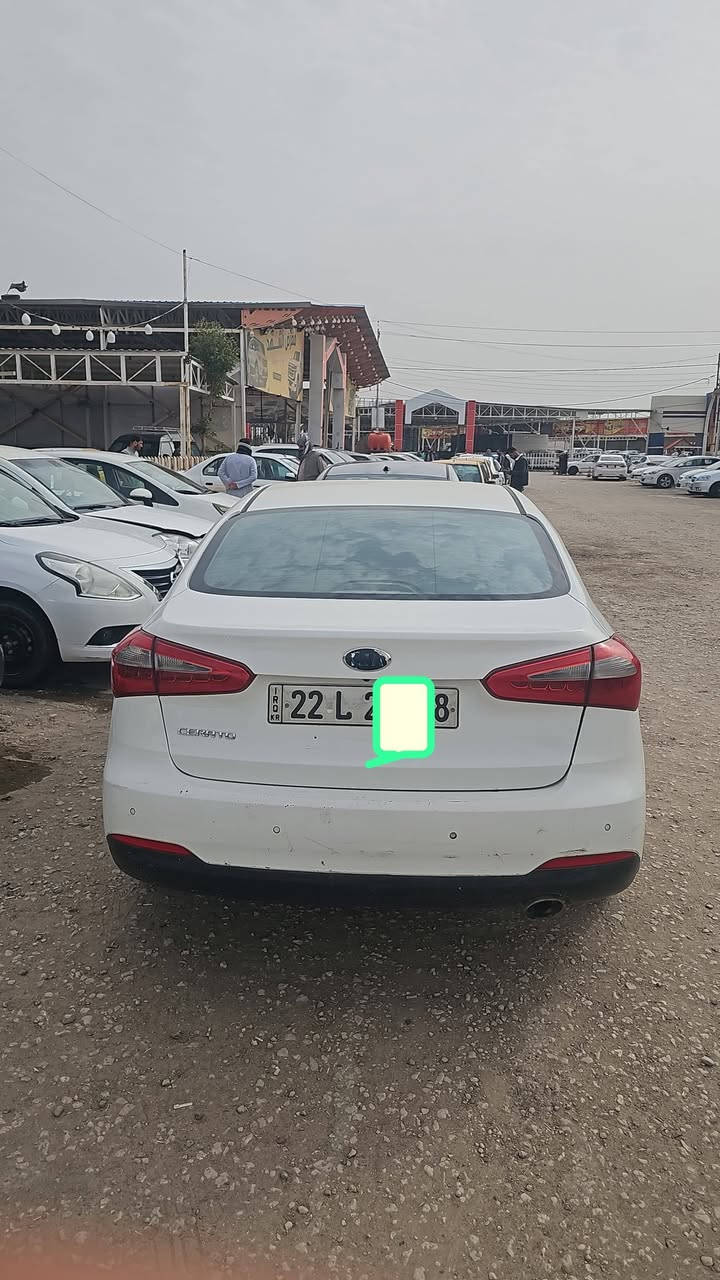 السلام عليكم
كيا سيراتو 2014 
فووول مواصفات عدا البصمه 
للبيع السعر 120

تواصل 

***********
