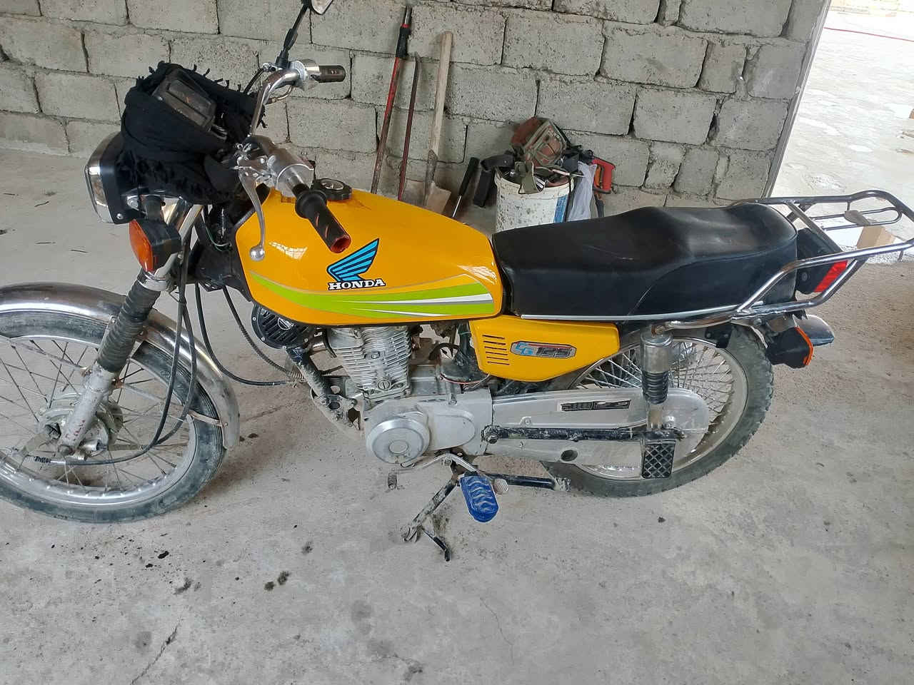 مطور للبيع
كلشي مابي كلو شقل كربيات الموشري لايجي خلص 
***********

