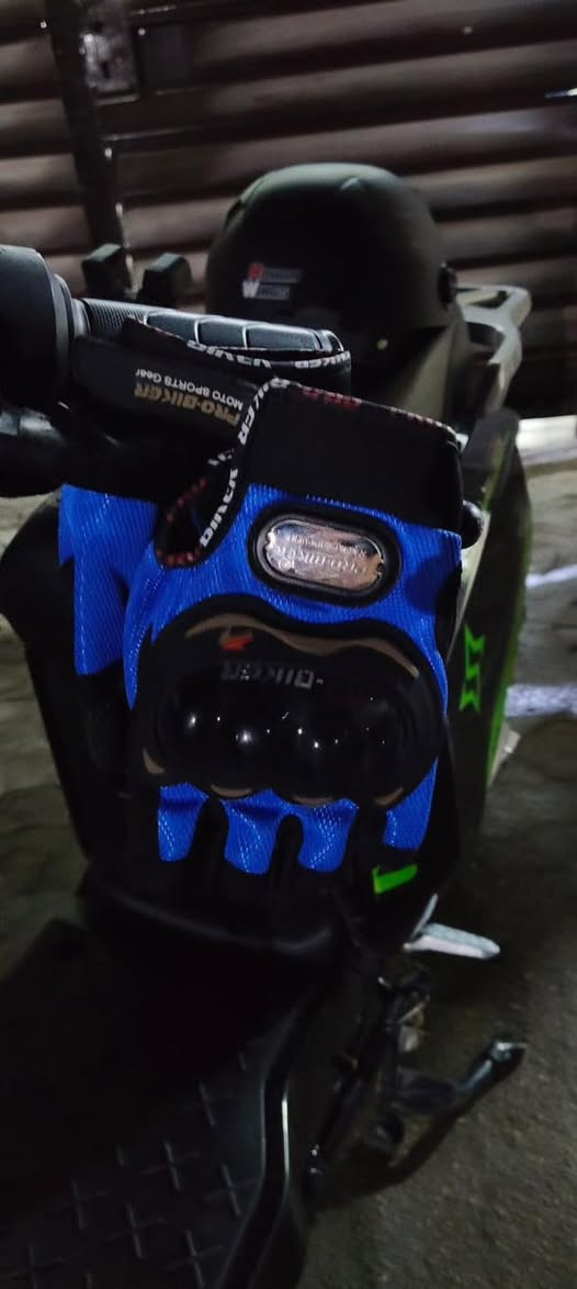 دراجه شحن للبيع بطاريه ليثيوم بطاريه تمشيك 80 كيلو 
اوراق مال معرض موجوده مستعجل ع بيعتهه ***********
