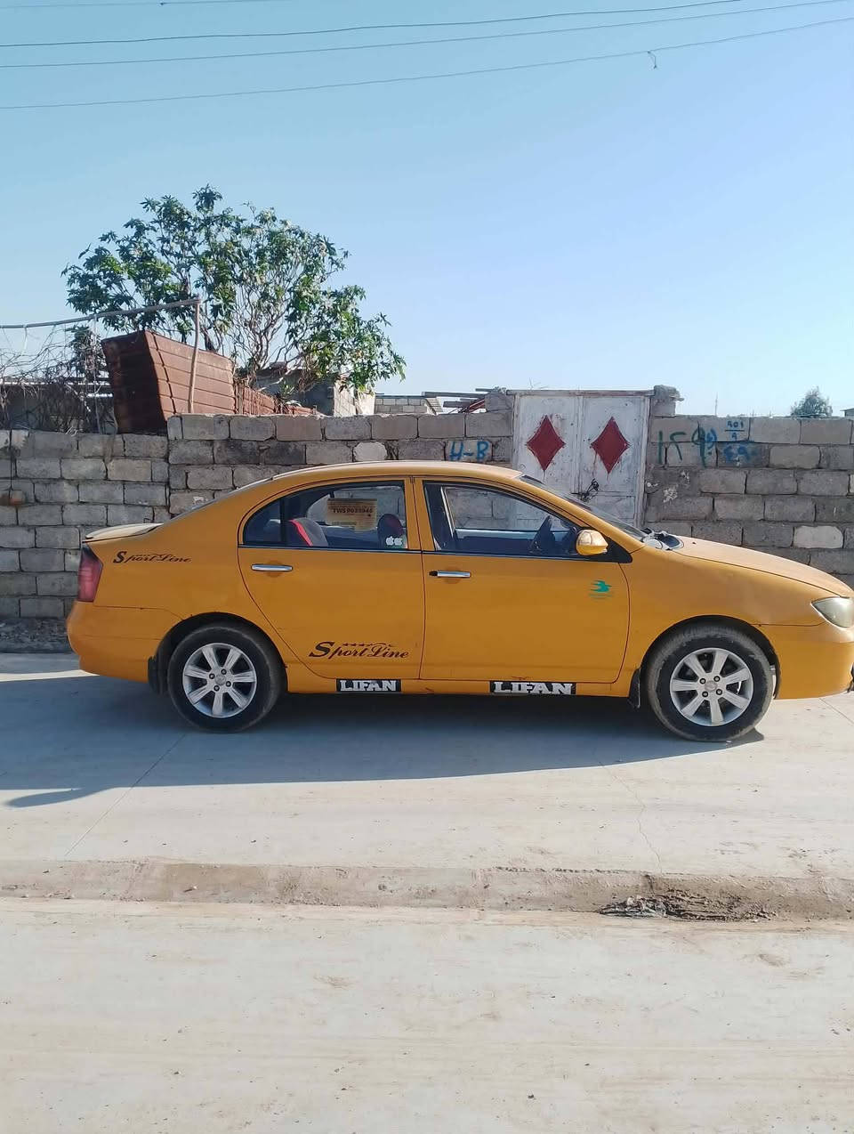 سياره ليفان للبيع موديل 2011كير محرك كورله يارس توماتيك  بيه واجه مال سنويه شرط الوكاله والتحويل  من الشرعي كابون ما مسجل هيئه 100الف مكان السياره موصل تل الرمان السياره حالين واكفه يم الباب طفيته وما تشتغل ابيعك عل عطله تسحب وتمشي ماعرف عطله شنو ماوديته يجوز نوزل مجول السعر 30وبيها مجال بسيط و ترهم معارض حسب القناعه بس شرط محرك وكير ‏‪0751 245 1495‬‏    ‏‪0770 251 3104‬‏

