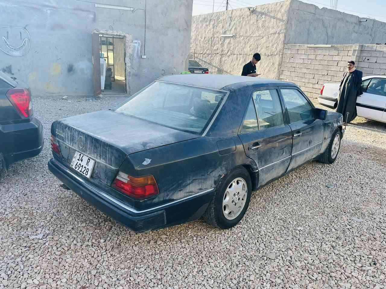 مارسدس. مؤديل 1991. بيبي شبح رقم بصره انكليزي سنويه 2030 باسمي. تحويل مباشر
السياره جاهزه من كلشي غرفه جديده مكينه جديده تبريد شغال 

السياره يرادلها صبغ فقط كلشي متحتاج غير الصبغ عارضه للبيع ولمراوس  حسب القناعه  السعر 43 وبيه مجال بصيط. 

للاتصل ***********. مكان السياره الديوانيه قضاء غماس  تفاصيل اكثر بالفيديو
