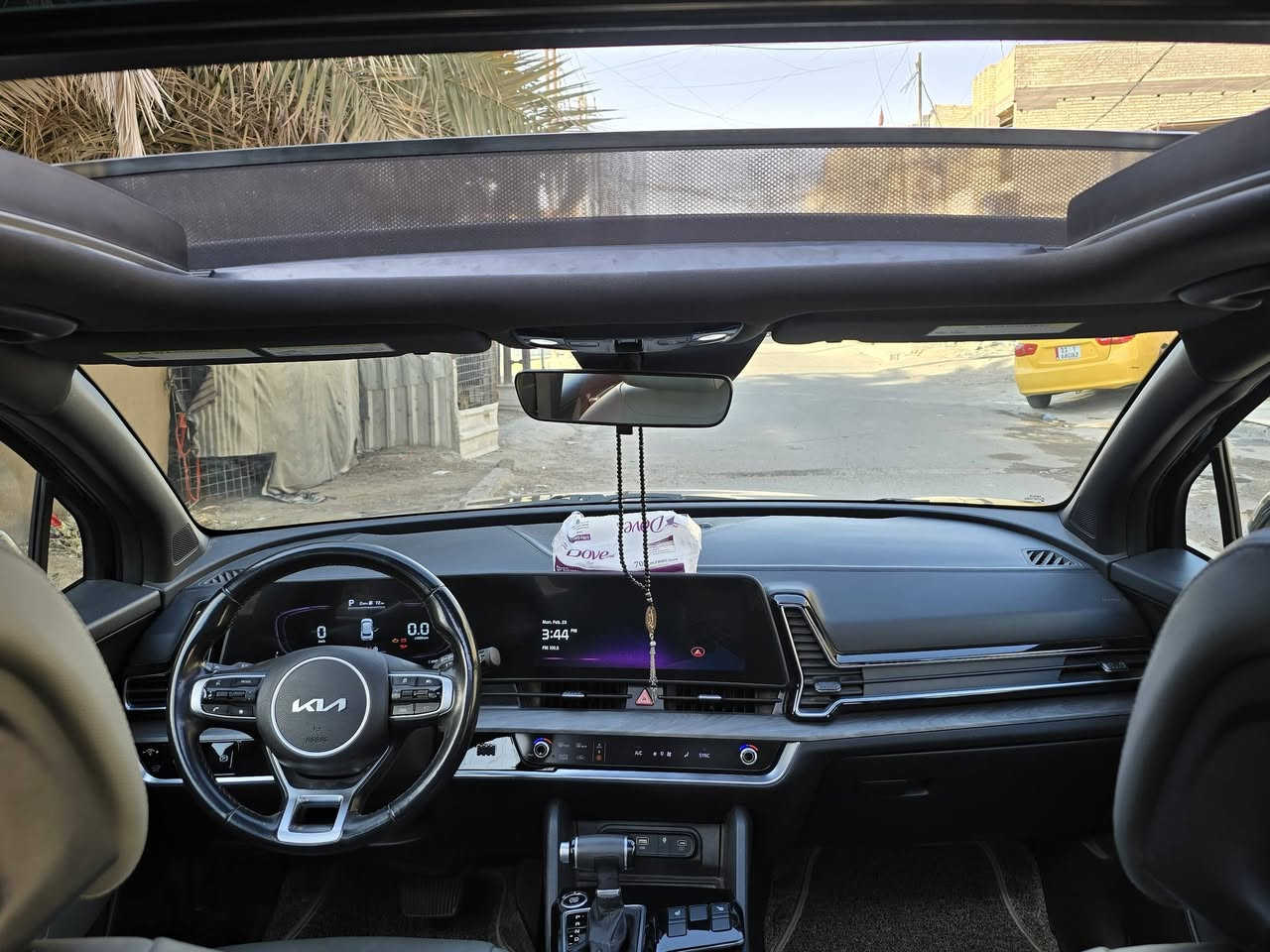 السلام عليكم
سبورتج 2023 Xline فول 

الشكل الجديد رقم بغداد بأسمي تحويل مضمون وارد امريكي 
حادث جاملغ السايق و حافت البنيد صبغ فقط والباقي مقفول 

المواصفات : 

بصمة / بانوراما / جنطة كهرباء / تسغيل عن بعد / شاشة ديجتال منتصل/كشنات جلد / كرسي كهرباء / تدفئة كشنات / فور ويل / اطفاء ذاتي / شاحن وايرليس / هندبريك دكمة / حساسات / قطعتين تبريد / مود درايف / LED امامي وخلفي / محرك 2500 / مانع انحدار /  اوتو هولد / مانع انزلاق /
السعر 195وبيها مجال 

مكاني بغداد تقاطع درويش 

للتواصل *********** وتساب موجود
