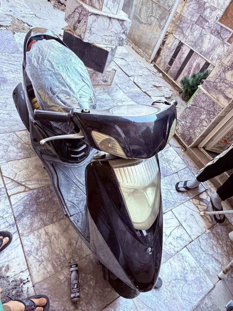 سلام عليكم دراجه بريز  للبيع دراجه مكفوله كفاله عامه سعر دراجه 650وبيها مجال قليل العنوان بلديات مخازن سمنت رقم ***********8
