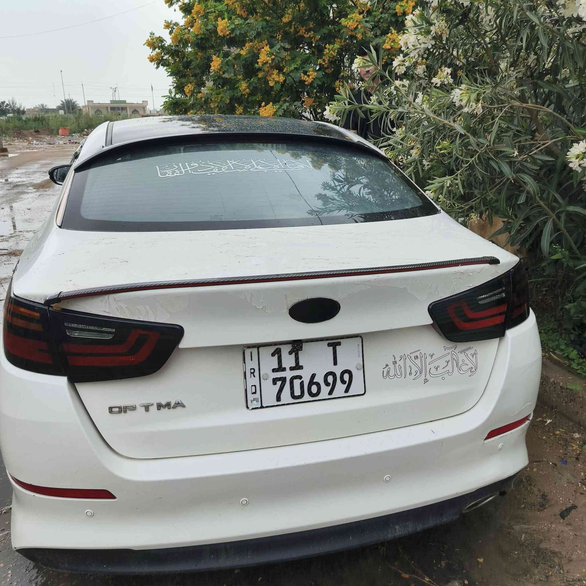 السلام عليكم هاي المحروسه للبيع اوبتما موديل2016 مكينه2000 دوش خليجي بيها5 قطع 3 قطع تبديل بنيد وجاملقين الامامي  بيها تصليح بالغد والشاصي سياره باسمي مال جناي سعرهاب115 عليها غرامه 800 ينزل من سعرها وبالعافيه ع ياخذها سياره نضيفه مابيها كل نقص تخم تاير جديد حداديه قبل اسبوعين سويتها هذا رقمي المو شراي لا يتعبني ويضل يعامل ***********
