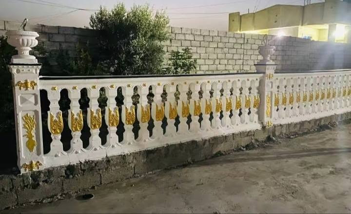 السلام عليكم قالب صب حدئق وسياجات سعر المتر( 6 ) والدنگه ( 10) للاستفسار ***********♥️
