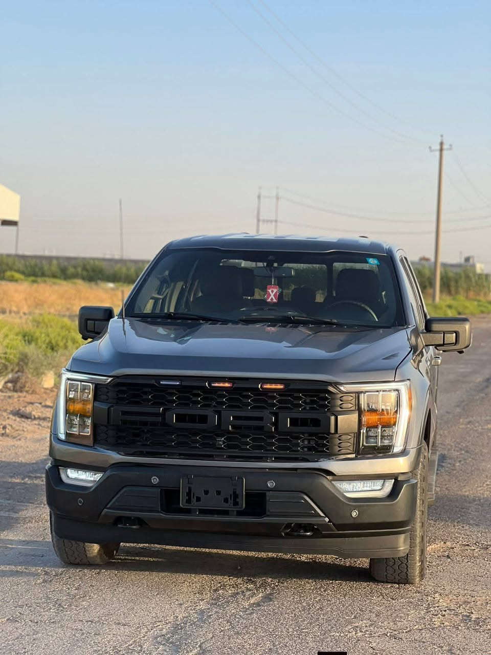 Ford f 150 #Super 2023
4x4 دبل اكسل 
فول مواصفات 
اباب طويل بدي قصير 
محرك power boost 3.5 تون تيربو هايبرد  المرغوب 

430 حصان 
 ✔️
كير طرح 10 نمر 
دواسات كهرباء 
6 كاميرات محيطيه 360 درجة ✔️
كشنات تدفئه تبريد
ايرباكات كلها  سليمه ✔️
7 وضعيات قيادة
باب البدي كهربائي ذكي
تبريد مناخي ✔️
تجي 6 حساس امامي و6 خلفي ✔️
انارة محيطيه وترحيب عند الاقتراب ✔️
دخول ذكي+ ابواب بصمات + رمز 
بصمتين وياها 
مولد بالبدي 
وباقي مواصفات معروفة  معروفه 
 

 

السعر 327$ ورقة وبي مجال بسيط؟

مرقم كامل بغداد  
طختها جوملوغ امامي فقط وجملوغ خلفي بارد✔️
للتواصل ***********
