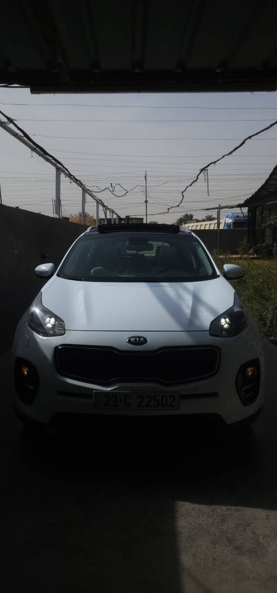 السلام عليكم ورحمه الله وبركاته
للبيع او للمراوس حسب الرغبه 
سبورتج ٢٠١٧ خليجي فول مواصفات 
كفاله عامه من كلشي سيارة وضع شركه من الرقم لرقم ماشيه ١١٠ الف كيلو متر
محرك وكير وحدادية وضع شركه شرط
فئه السيارة _GE_
بانورما 
زراك لاتيت 
مري شفط 
اشاير بلمري
حساس امامي خلفي 
كشنات جلد 
كشنين كهربائي 
مود درايف 
كامرة دوارة 
لايت داينمك 
السيارة كارتون وجديده وتخم تاير زيرو بيها 
للستفسار اكثر اتصل *********** 
مكانها بابل المسيب
