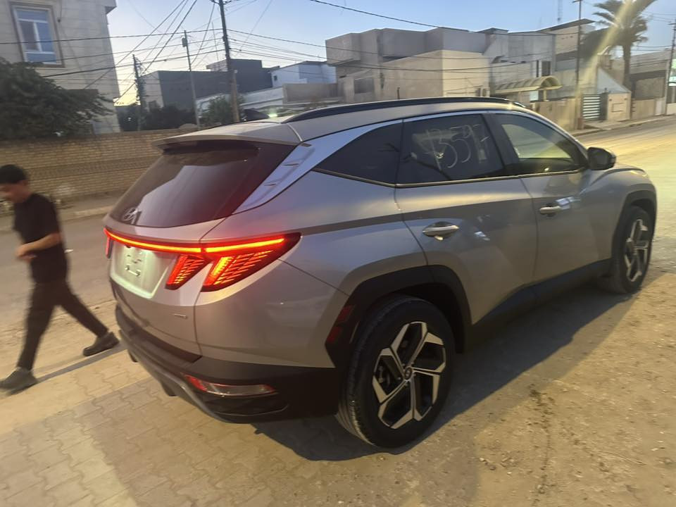 توسان للبيع موديل 2024جديده فول اعله موصفات حادثها جملغ صورالحدث بل منشورماشيه38السياره ماعايزه برغي وبسمي اني مستوردهاتترقم جميع المحفضاتالسياره حلوه مابيها شخوط السعر١٩٧وبيها مجال مكان السياره حله ملاحظه السياره مكفوله من الشاصي والفخذه والردترات  ***********
