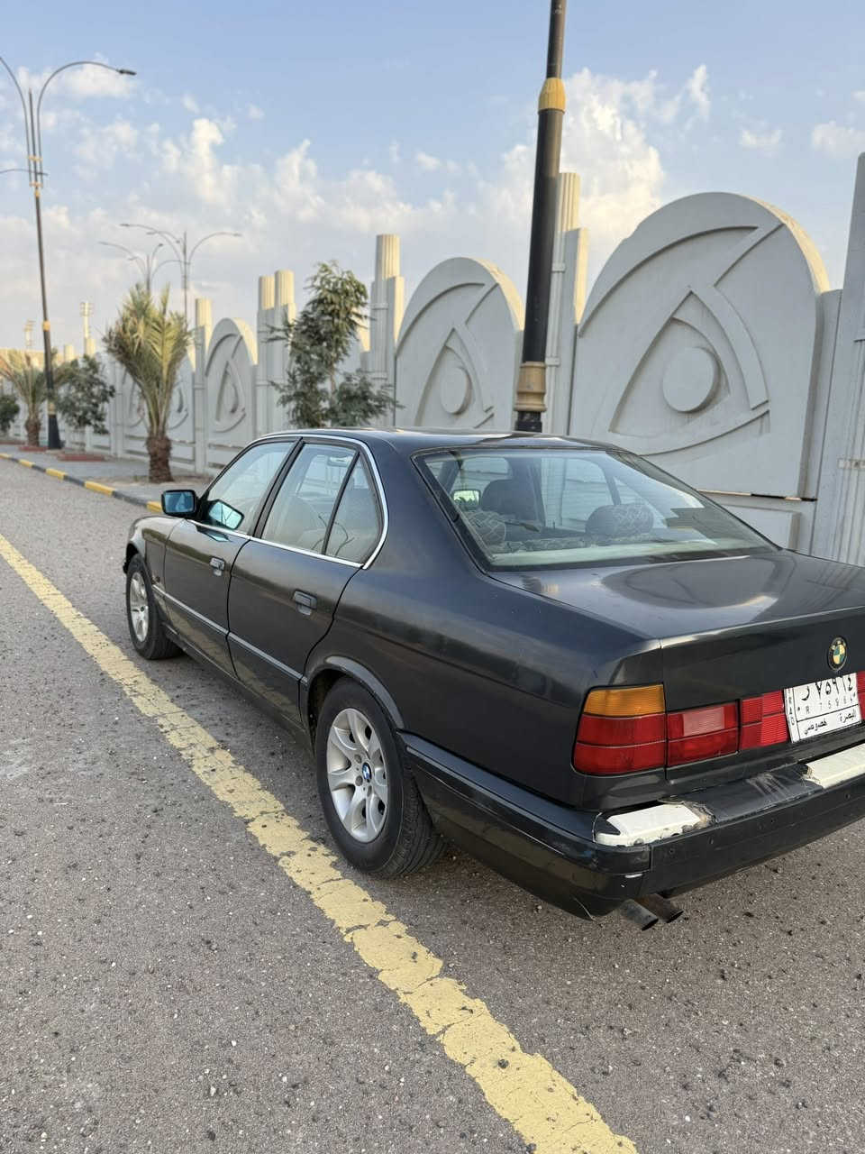 السلام عليكم BMW حجم 525 موديل 1991 اللون اسود غير محدد كير محرك 25 مفتوح كفالة من الضربة مصبوغة عام كهربائيات شغالة حدادة تايرات 80% بيها نواقص بسيطة رقم بصرة سنوية منتهية راعيها يريد تحويل السعر 42 وبيها مجال للاستفسار ***********
