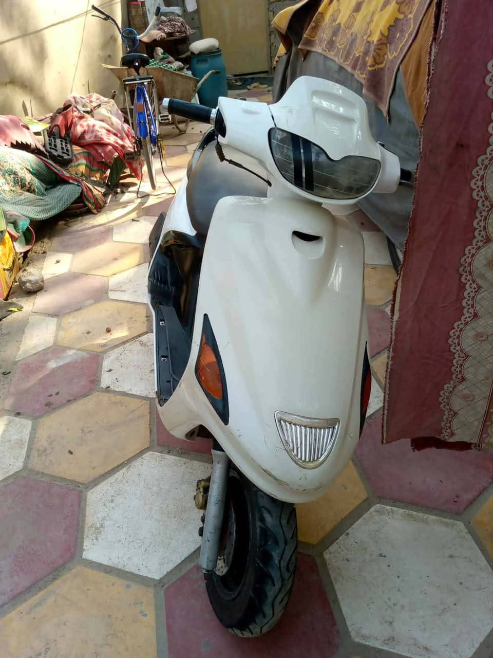 السلام عليكم دراجه دراجه للبيع مقفول كفاله عامه هندر سلف كهربائيات المكينه جديده صار لي شهرين مشديتها مال ماكس وهذا رقمي بو واتساب    ***********
