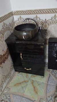 مغسلة كنتورية • مرمر • مراية