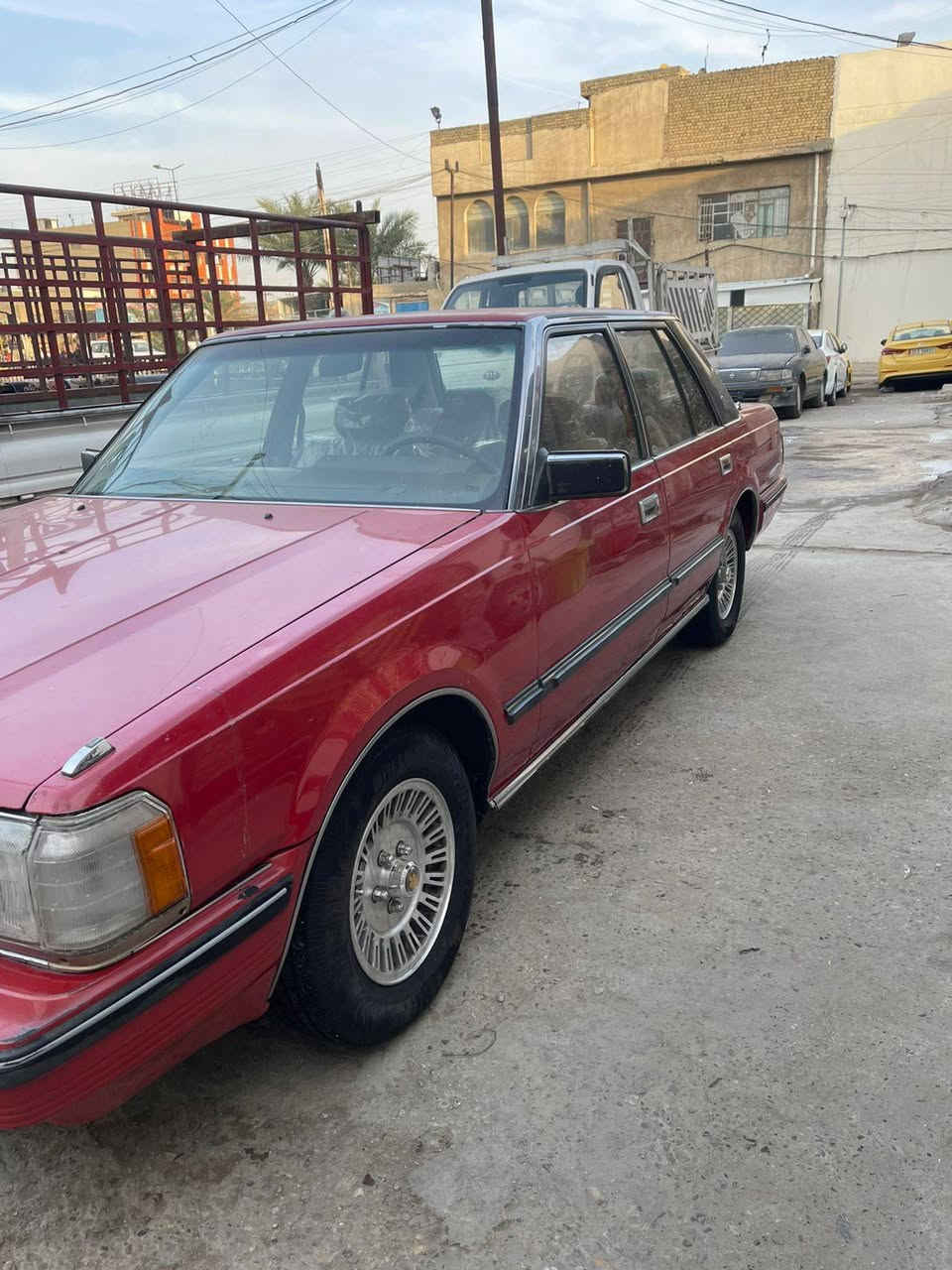 سلام عليكم سوبر ٨٤ لبيع محرك بطه ديلكو مكفوله كفاله عامه دواخل جديد تبريد مامي خلفي تخم تاير رقم ديالى انكليزي بسمي هزه جديده سعر ٧٠ مكان بغداد الحبيبه رقم الهاتف ***********
