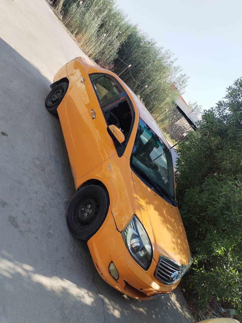 السلام عليكم
جيلي موبل موديل ٢٠١٣ سيارها بيها ضربات بيها صبغ بيها معجون بس سياره خير من الله ترايك من الفاو الزاخو تبريد مايشتغل مكينه وكير كفاله كهربائيات خير من الله شاشه شغاله صوتها يخبل مظخم 
مكان السياره ديوانيه
بيع كلش مستعجل من الاخير ٣٥$
***********
