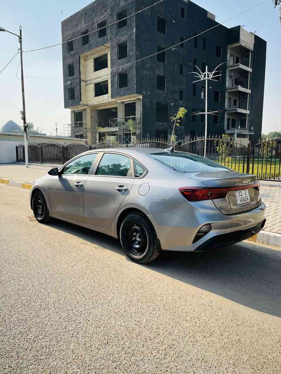 السلام عليكم فورتي البيع موديل 24اسنوية وهزة كله جديد بأسمي السيارة حادثها جاملغ مبدل  وحافة البنيد صبغ بدون دواخل  ماشية 5 الالف
 تبريد راديترات مكفول شركة

المواصفات 
سستم صوت
محرك 2000 دوش 🚀
كامرة دوارة
تدفئة كشنات
تدفئة ستيرن
تحديد مسار
قيادة ذاتية
توقف ذاتي 
تنبيه عند مغادرة المسار
كروس سرعة
وضعيات قيادة
وبعد هواي مواصفات بيها

سيارة جاهزة وكاملة بدون نقص

السعر 153 وبيها مجال بسيط
مكاني بغداد تقاطع درويش***********
