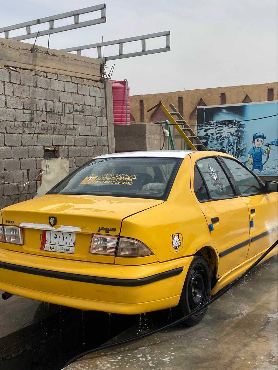 سلا عليكم من رخصت الادمن سمند موديل17 مكينه كير كفاله عامه بيها بس  تكحيلات وصبغ  وخياسات قليله مصفره هيئه وغرامات وعدي وصولات بيهه سياره مال جناي تخم تاير جديد باتري جديد لايتات جدد ويلات جدد سياره تحويل باي وكت يعجبك السعر 28وبيها مجال حك جيه 
رقم *********** مكان سياره بصره الجزيره Singapore
