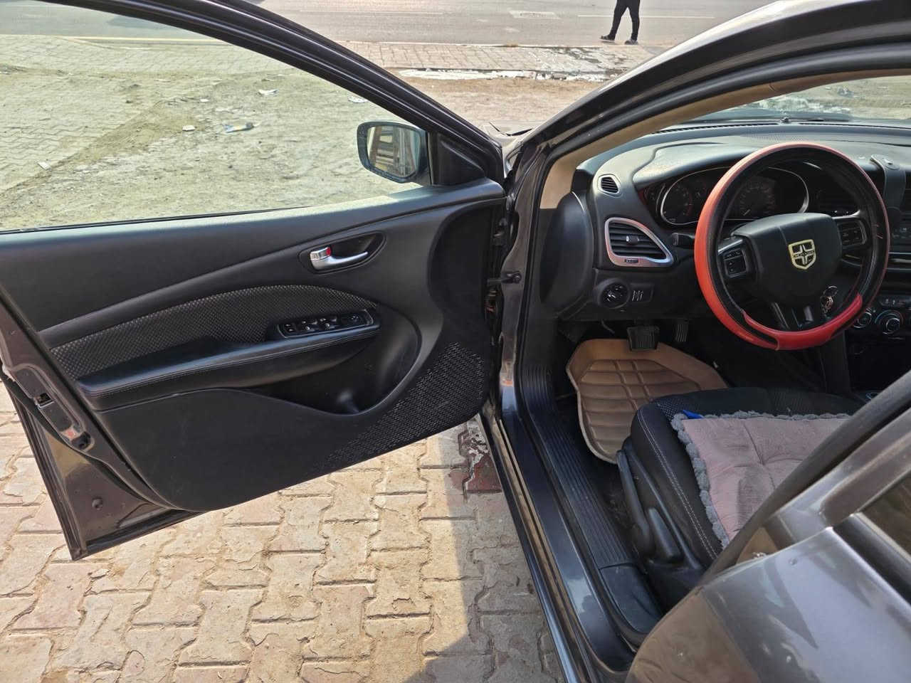 دوج دارت موديل ٢٠١٦ محرك قبل شهرين شديته مال كصه جديد تبريد ثلج بيهه اربع قطع صبغ ابيع حزام سنويتها منتهية تريد تحويل تريد وكالة بكيفك سيارة ما بيهه اي نقص *********** عنوان بغداد السعر 70$ وبيهه مجال بسيط بغداد, العراق
