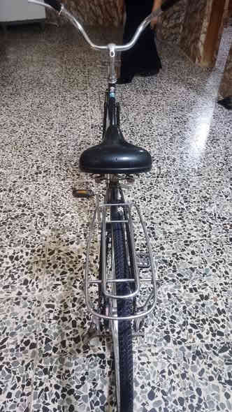 سلام عليكم 
بيسكل بناتي ياباني 
حجم 27
السعر 75
العنوان: ميسان نهاوند شارع عشرين 
 لواتساب***********
