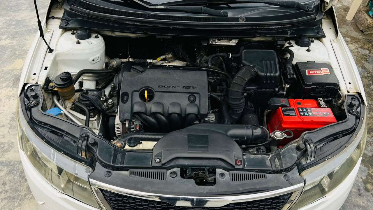 السلام عليكم
سيراتو موديل 2013 رقم صلاح الدين دولي سنويه لل2029 شرط محرك ما مفتوح وكير شرط صدر جديد ضرر قطعه وحده جاملغ امامي بدون دواخل سياره جاهزه مابيها اي نقص
مكان السيارة الشركاط.. الخصم
السعر 105 وبي مجال قليل... الشرعي بالشركاط شرط التحويل 

***********
إعتذر عن بيع الأقساط او المده
