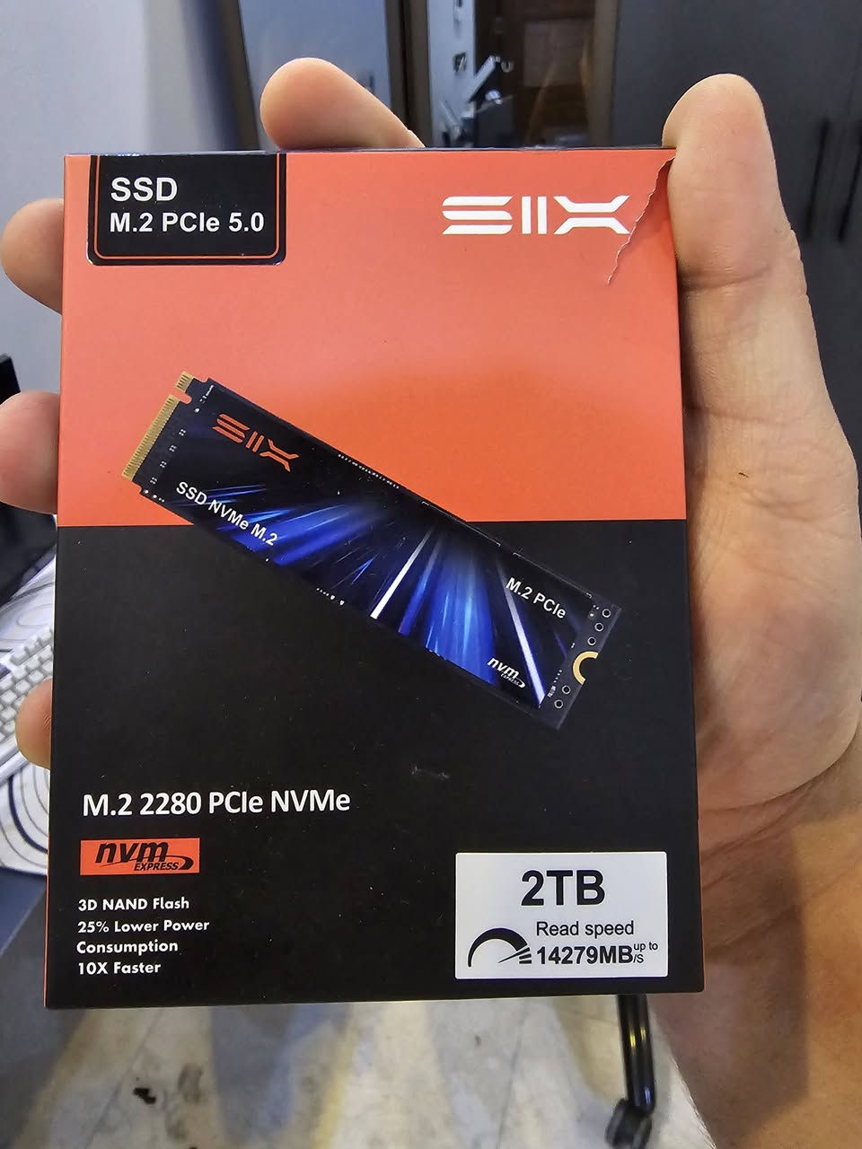 معالج و M.2 جديدات للبيع .
R9 7950X TRY.

600 الف...

M.2 2T جيل خامس 
سرعة 13.500MB/S

سعره 350 الف... 

توصيل موجود ❤️


**إذا كنت صاحب هذا الإعلان وتريد حذفه لأي سبب، رجاءا أرسل رسالة إلى الدعم الفني**