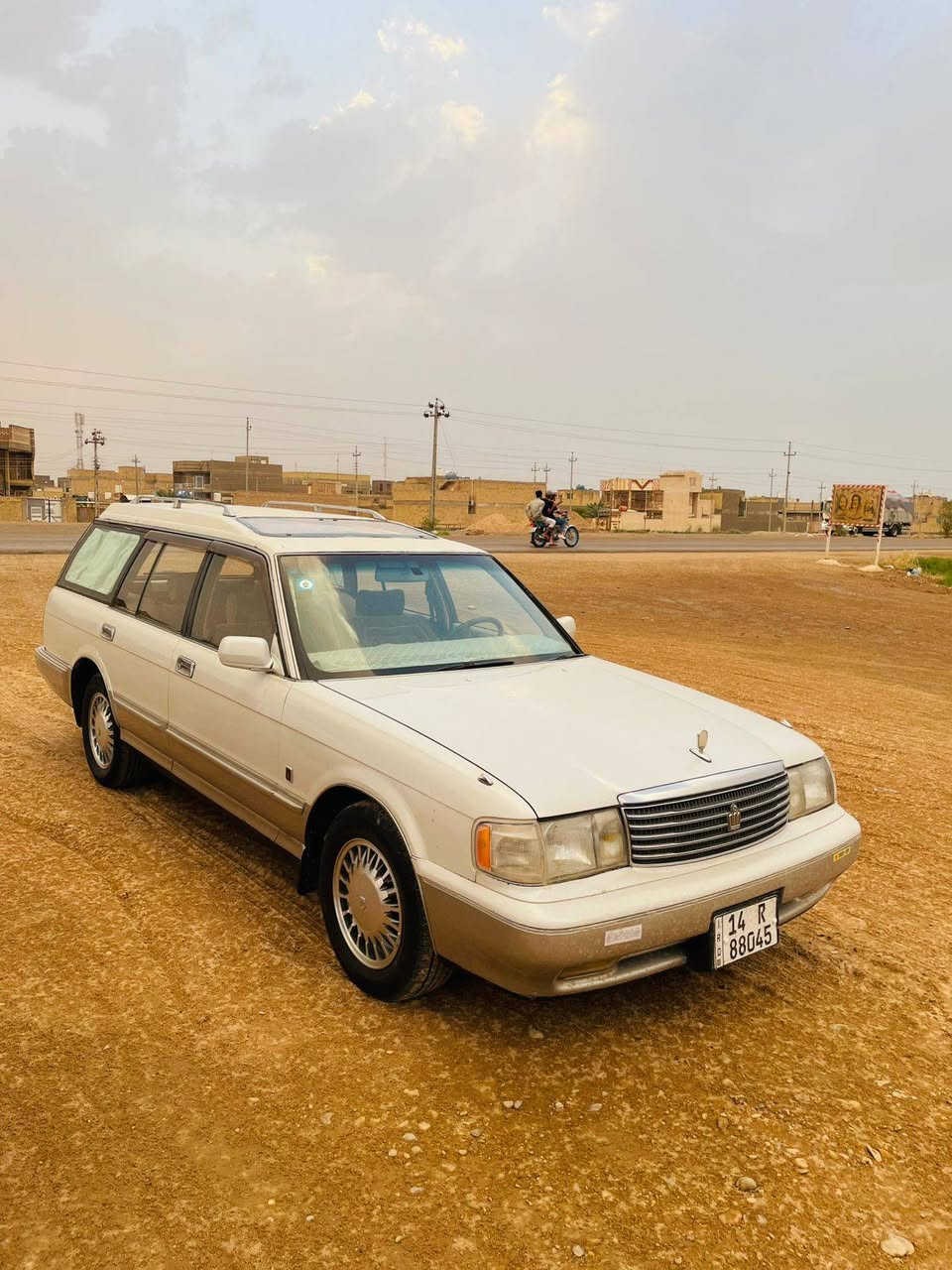 سلام عليكم سياره للبيع ارنب استيشن سيدان موديل 1991 كير اوتماتيك محرك وكير مكفولات سياره جاهزه مابيهه اي نقص مال جناي السعر اتصال
***********
مكان السياره بابل
