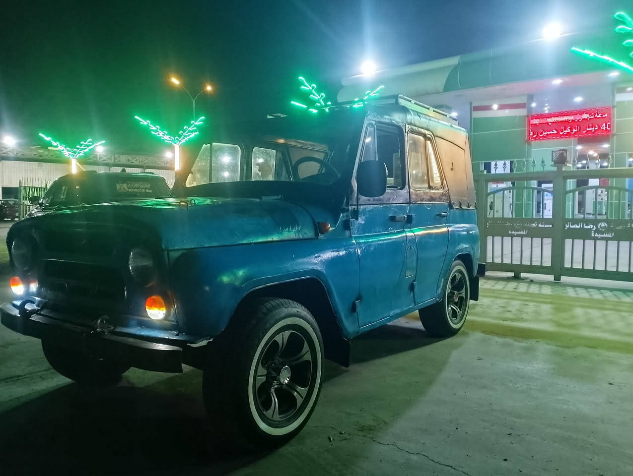 السلام عليكم شباب واز للبيع موديل 88 بدون رقم مكينه وكير خير من الله تحويره اكسن  فاره ودسكات امامي كهربائيات كله شغاله وباور ستيرن شاصي جديد والحب يخابر *********** والسعر 3600وبيه مجال
