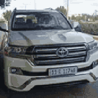 لاندكروز 2017 اصل ( ابريم ) رقم بغداد مشروع وطني ابسمي.  السياره مكفول...