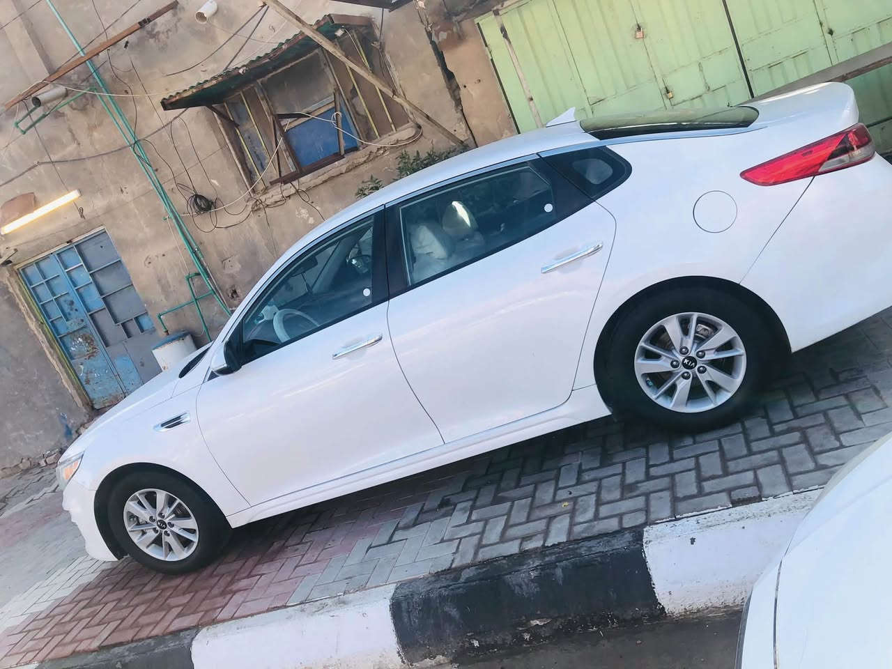 السلام عليكم ابتمه وارد امريكي حادثها جاملغ خلفي ولباقي كفاله ماشيه ٨٠ بسمنه المكان كربلاء مديل ١٧ لسعر ١٣٣ بيها مجال حق الجيه
رقم صاحب لسياره 
***********
