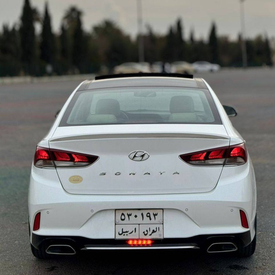انظف سوناتا 2018 ( خـليـجـي )

وكالت شريكه اربيل فول مواصفات
٤ سلندر 
ماشى ٤٨كم

 هيؤنداي سؤناتا (موديل :٢٠١٨ )
فوول مواصفات   
بانوراما - كشنات جلد-وايار ليس -مرايات شفت -گير شفت-....
سيارة مكفوله بدون سبوغ
كير و محرك بشرط 
كهربايي كلشى بشرت
 محرك ٢٤٠٠كبير دووش
سياره رقم اربيل - فحص هةزه جديد 
سياره بسمى تحويل و وكاله نفس يوم مباشر
 كورك واتساب   ***********
