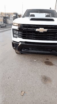 سلفرادو موديل 24 فول مواصفات فور ويل صفر كيلو متر سياره جديده زيرو دخوليه باسمي طخه فقط بصقف القماره بدون ايرباك سعر 240  قفل رقم الهاتف***********
