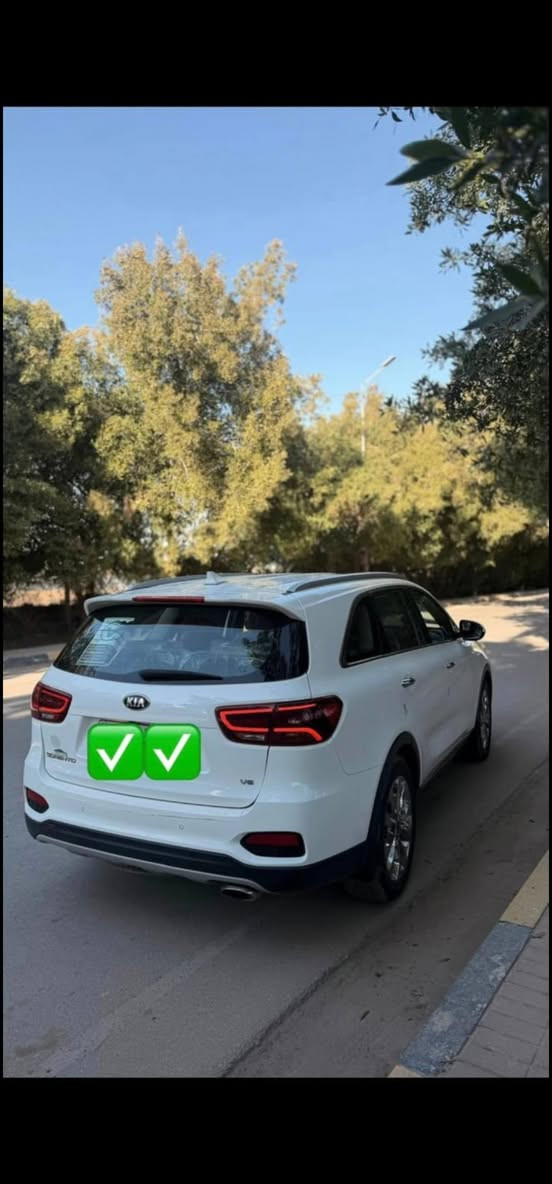 للبيع كيا سورنتو ٢٠٢٠ رقم اربيل  انكليزي ٦ سلندر  مكفوله من ضربه وصبغ وتبديل مكينه وكير على وضع الشركه  ماشيه ٧٨ الف سعرها ٢٥٣ وبيها مجال بسيط النجف الاشرف اتصال ***********
